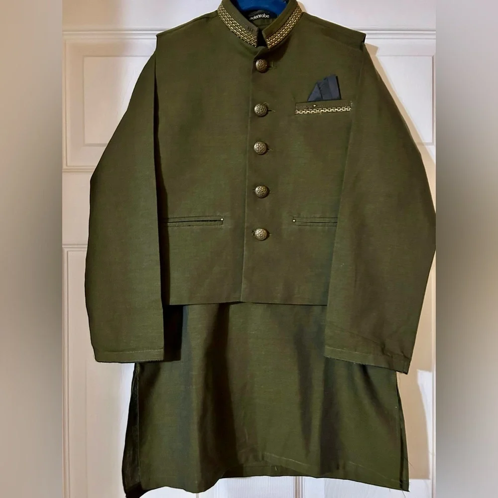 Ededrobe Boys Green Waist Coat Suit - Picture 4 of 10